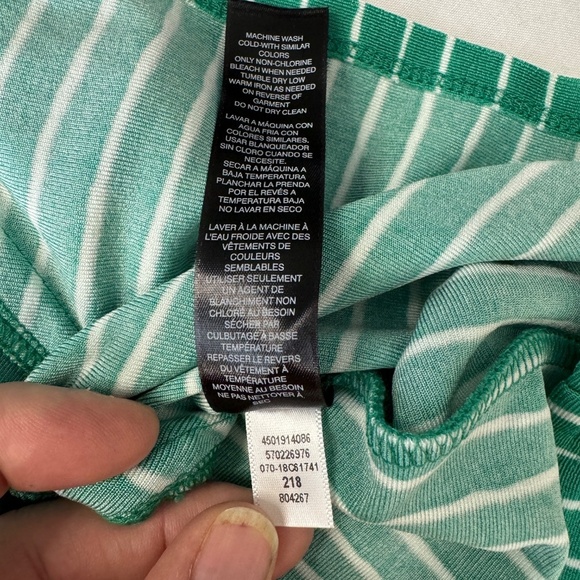 CHICO'S TRAVELERS Women's 3/4 Sleeve Asymmetrical V-Neck Shirt Green Medium - Picture 6 of 12